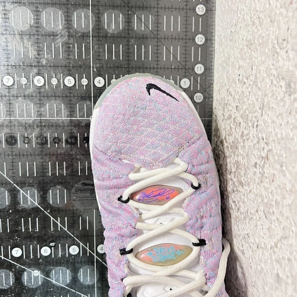 Nike LeBron 18 Youth Size 4.5Y Women 6 CW2760 900 Purple White Black Red Shoes